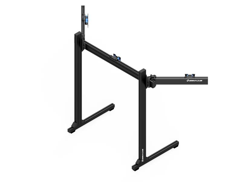 Freestanding Vario™ triple monitor mount